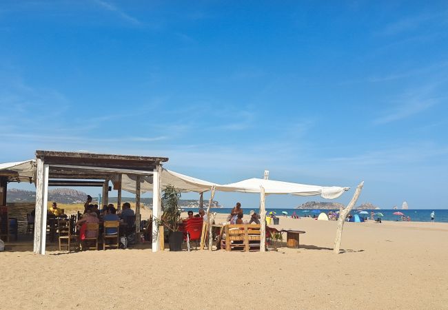 Terraced House in Torroella de Montgri - Les Dunes 107 - 60 m from the beach, aircon,  pool and garden Terraced House in Torroella de Montgri - Les Dunes 107 - 60 m from the beach, aircon,  pool and garden