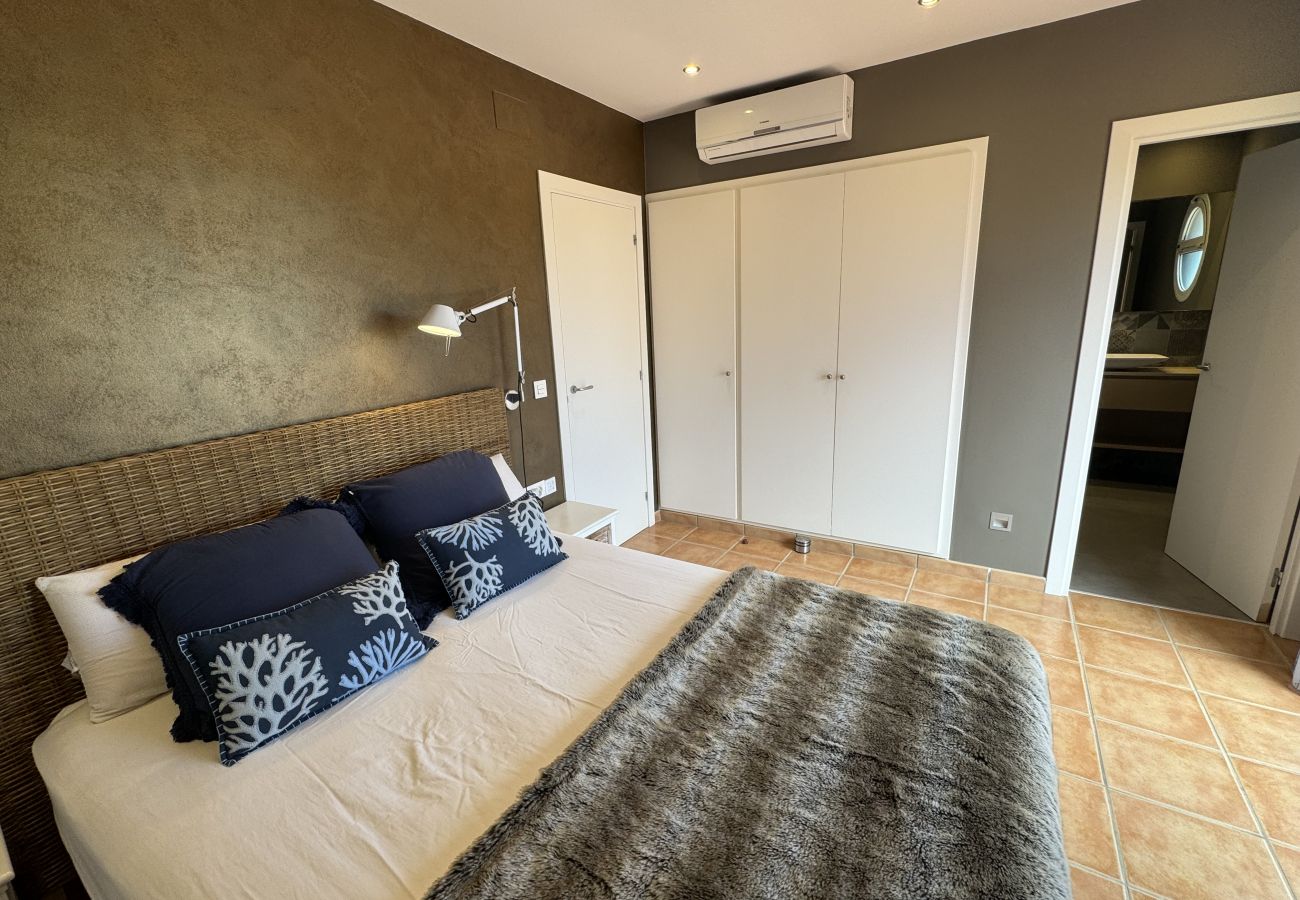 Townhouse in Torroella de Montgri - Les Dunes 107 - 60 m from the beach, aircon,  pool and garden