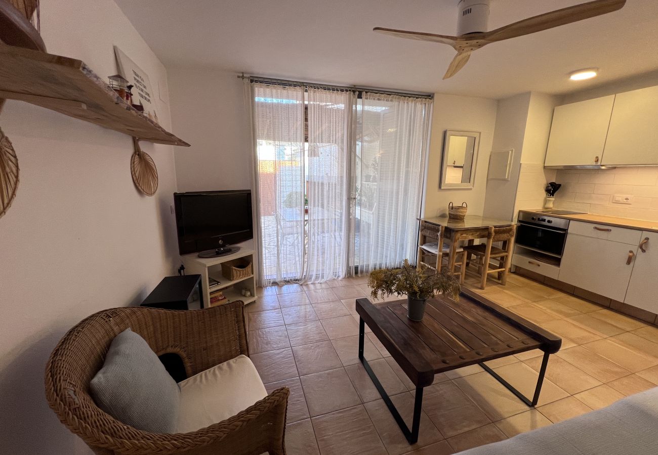 House in Torroella de Montgri - Casa Elena - 2 chambres, 2 salles de bains et jardin, rez-de-chaussée