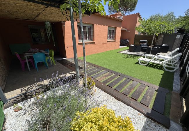 Bungalow in Torroella de Montgri - Gregal 134136 - A/C, pool and near the beach