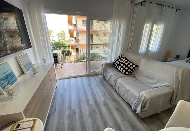 Apartment in Torroella de Montgri - MN 622 renovated, aircon, parking  spot