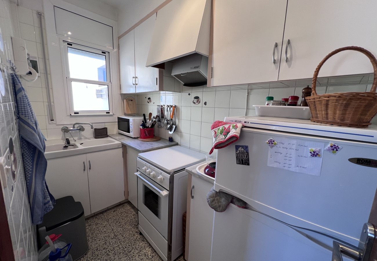Apartment in Estartit - Second-Floor Apartment with Air Conditioning Close to L’Estartit Beach