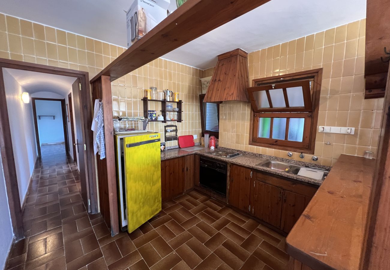 Apartment in Torroella de Montgri - Beachfront groundfloor apartmet