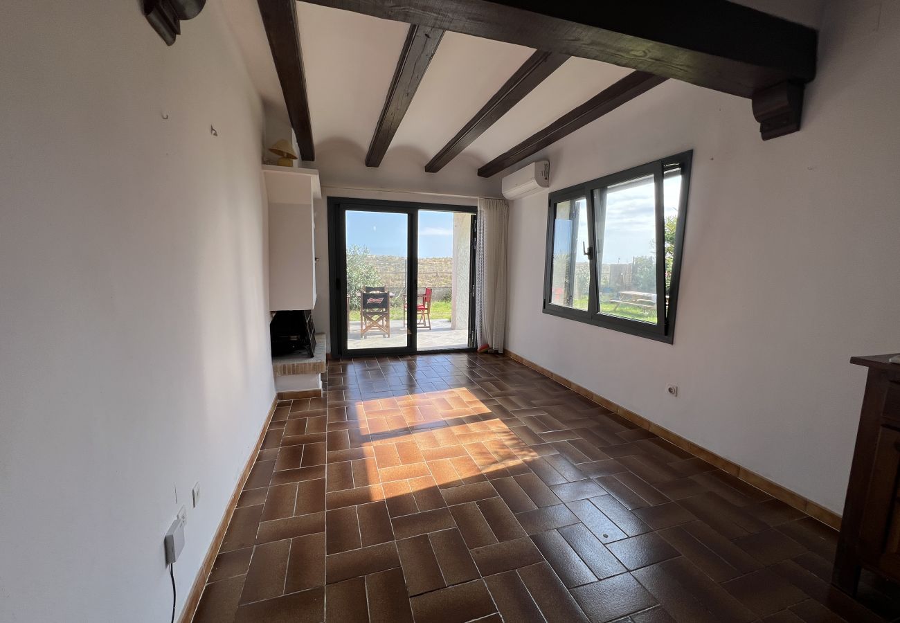Apartment in Torroella de Montgri - Beachfront groundfloor apartmet