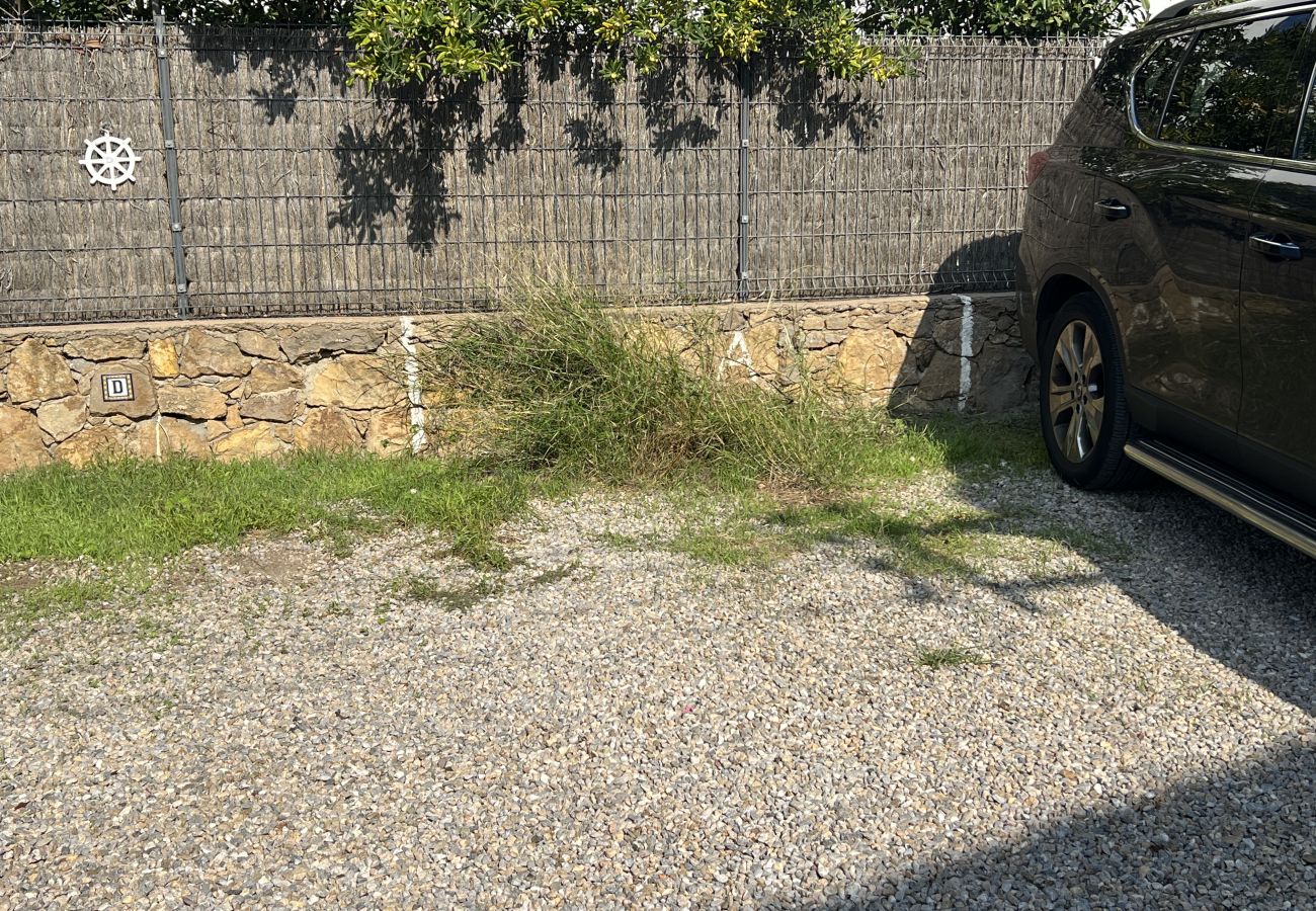 Apartment in Torroella de Montgri - Beachfront groundfloor apartmet